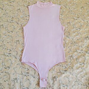 Garage 4-Way Stretch High Neck Sleeveless Bodysuit. Size M